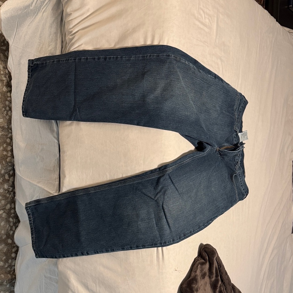 Carhartt Relaxed Fit Jeans in Dark Blue